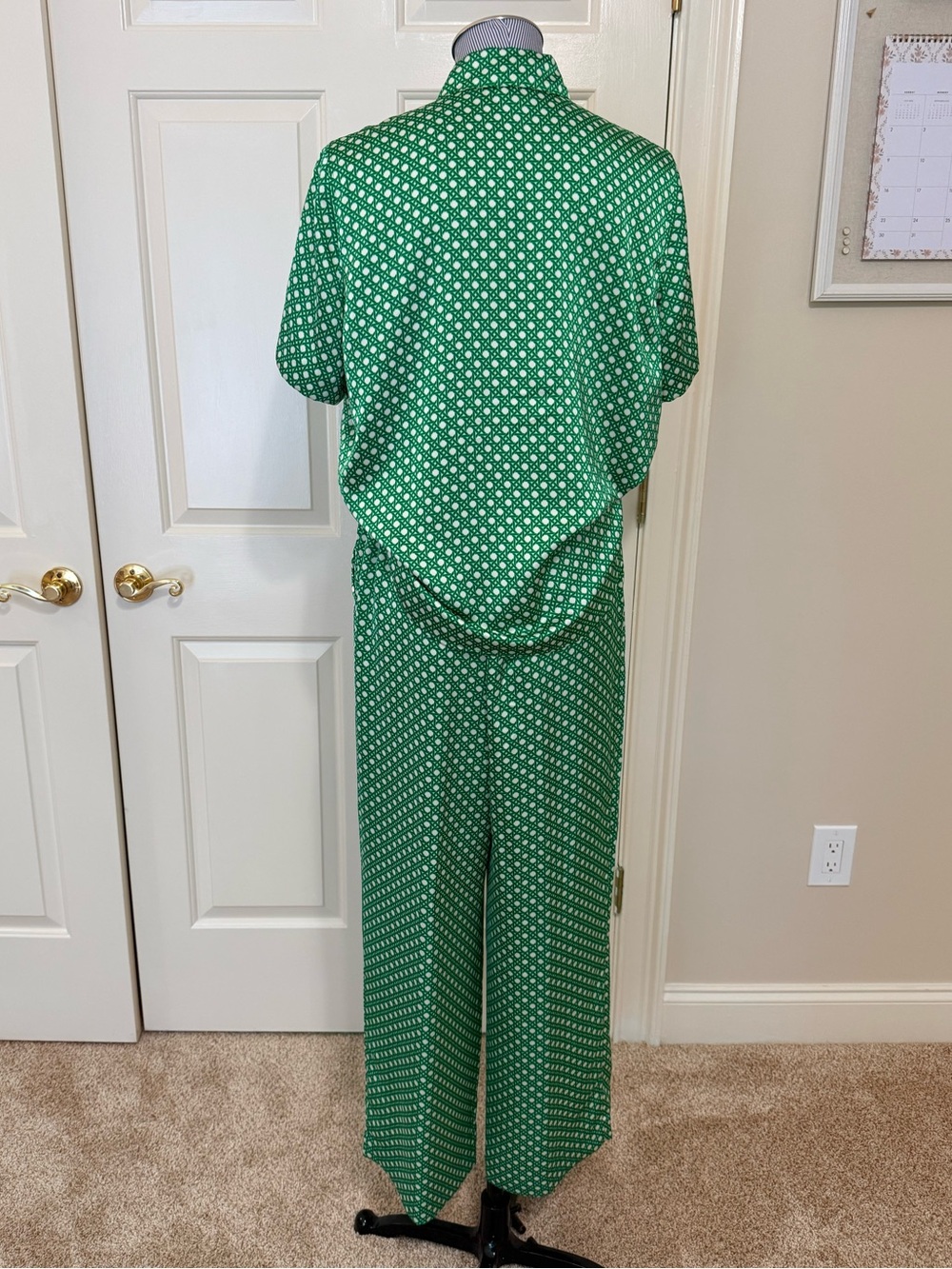 Talbots Green Satin Lattice Print Blouse – Size M - Picture 11 of 11